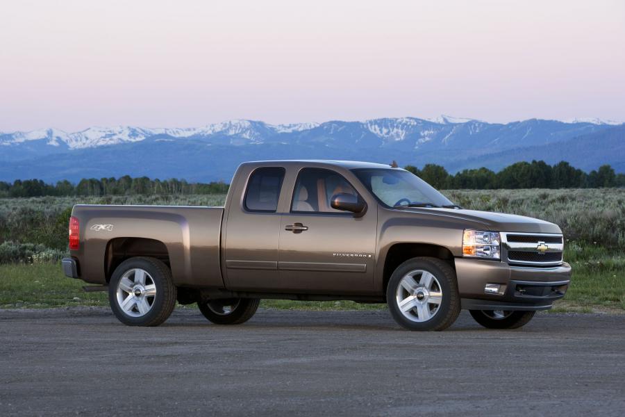  Chevrolet Silverado Extended Cab 2007 года  (фото 36 из 51)